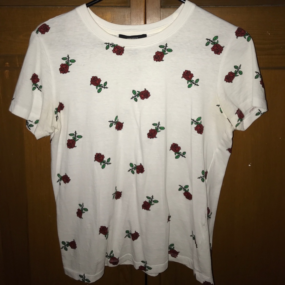 Cute rose patterned t shirt